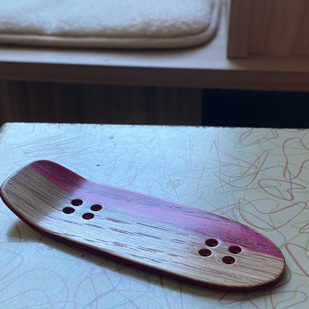 Old school cruiser fingerboard with grip tape - Picture 5 of 6